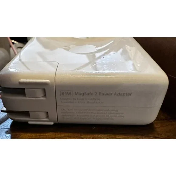 Apple - MagSafe 2 Power Adapter - 85W - Picture 3 of 3